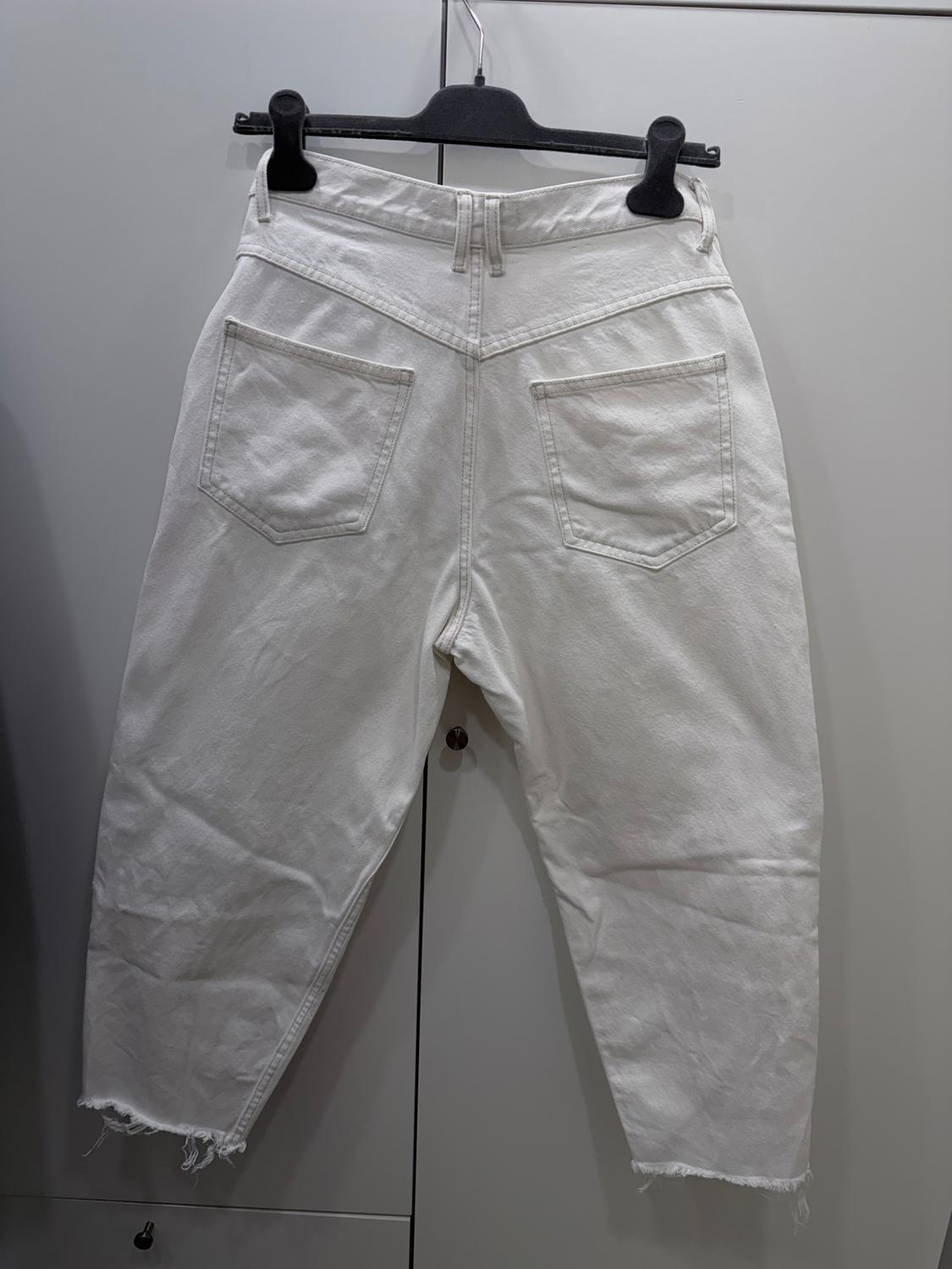 STRAIGHT TAPERED FIT JEANS - Image 2
