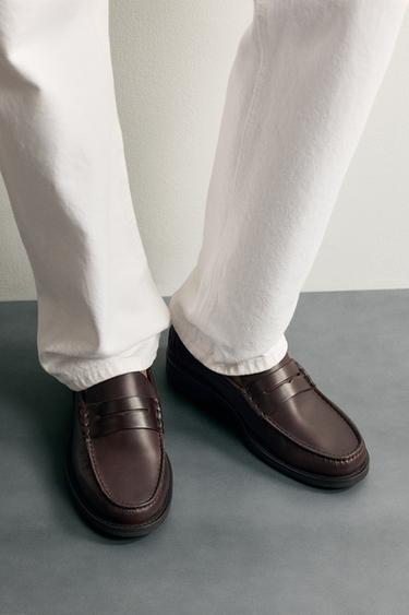 MOCASSINS EN CUIR À MASQUE - Marron de Zara - Image 2