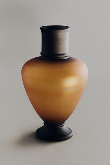 IRIDESCENT GLASS VESSEL I COLIN KING - Caramel by Zara