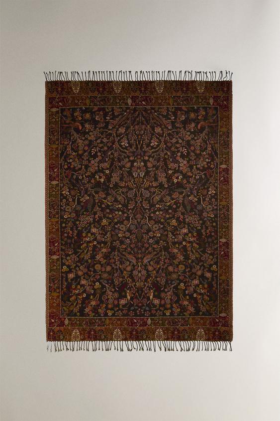 FLORAL JACQUARD BLANKET