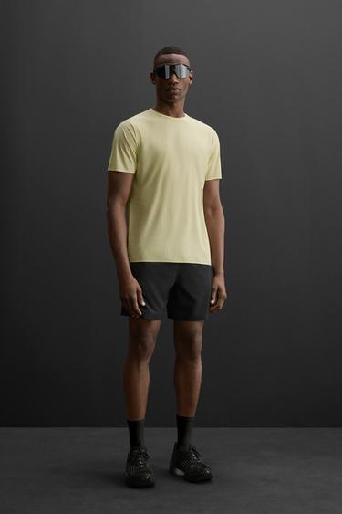 LIGHTWEIGHT TECHNICAL T-SHIRT - Lime by Zara - Image 0