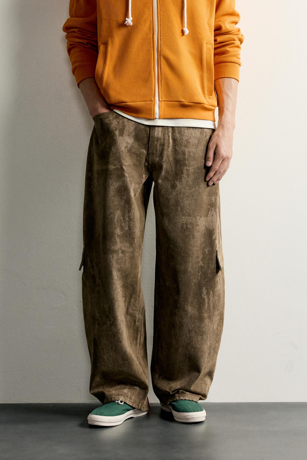 FLOCKED BALLOON FIT CARGO PANTS — Ecru