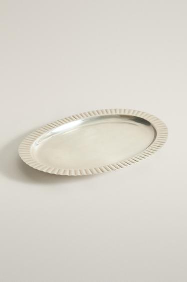 SCALLOPED METAL BATHROOM TRAY — Silver 2