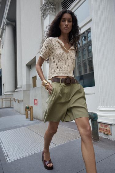 BERMUDA PINZAS CINTURÓN - Khaki de Zara