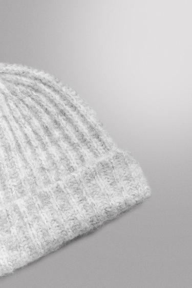 TEXTURED KNIT BEANIE - White by Zara - Image 1