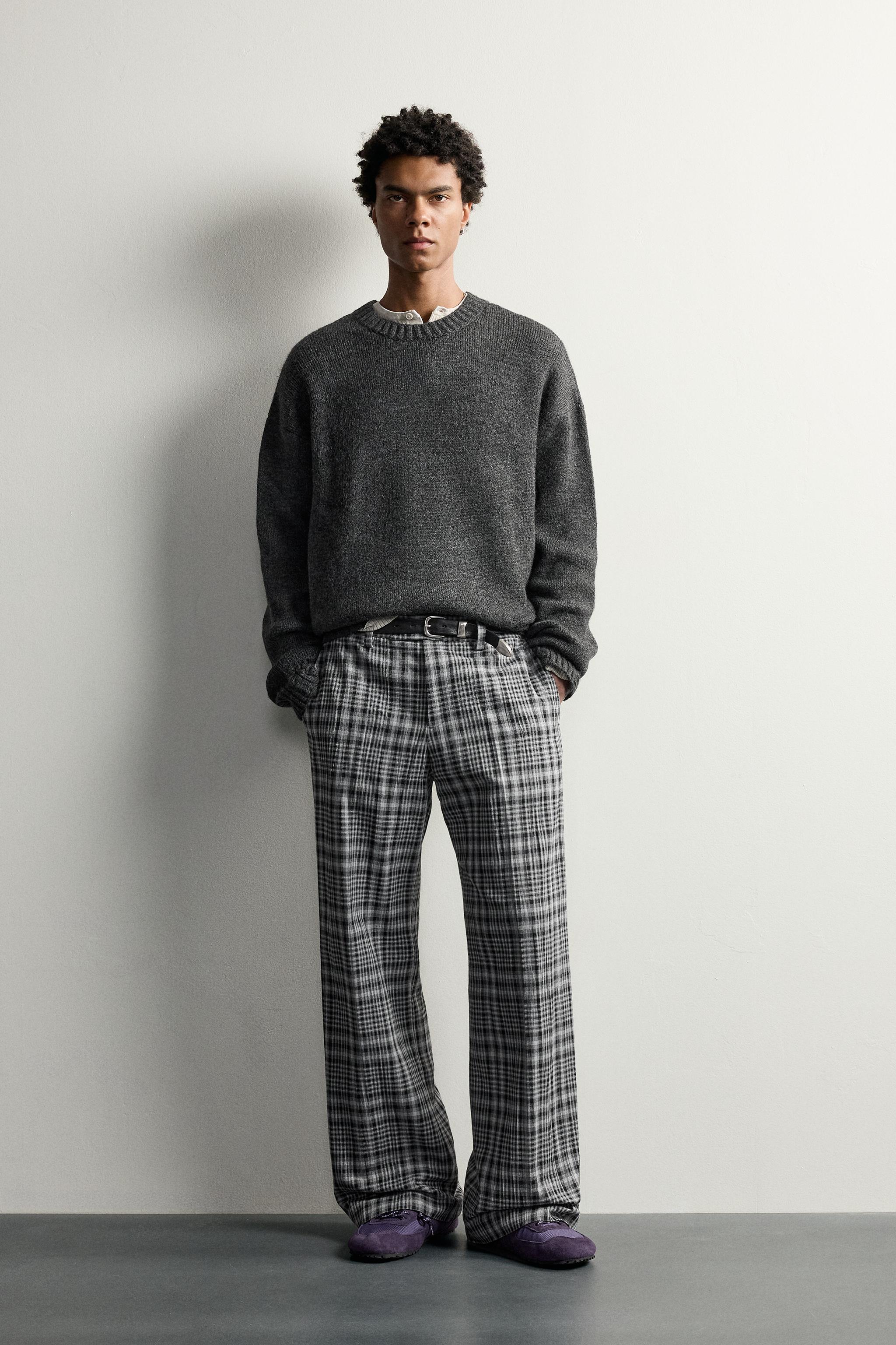 PULL COUPE DÉCONTRACTÉE FINITIONS AJOURÉES