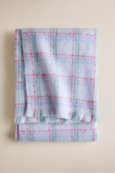 KIDS' BRUSHED FAUX FUR CHECK BLANKET - Blue by Zara