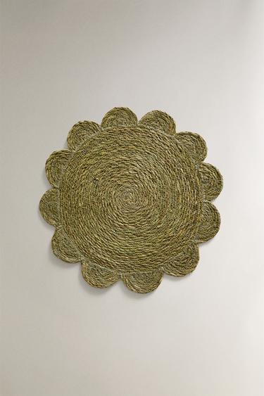 FLOWER RATTAN PLACEMAT - Greenish by Zara