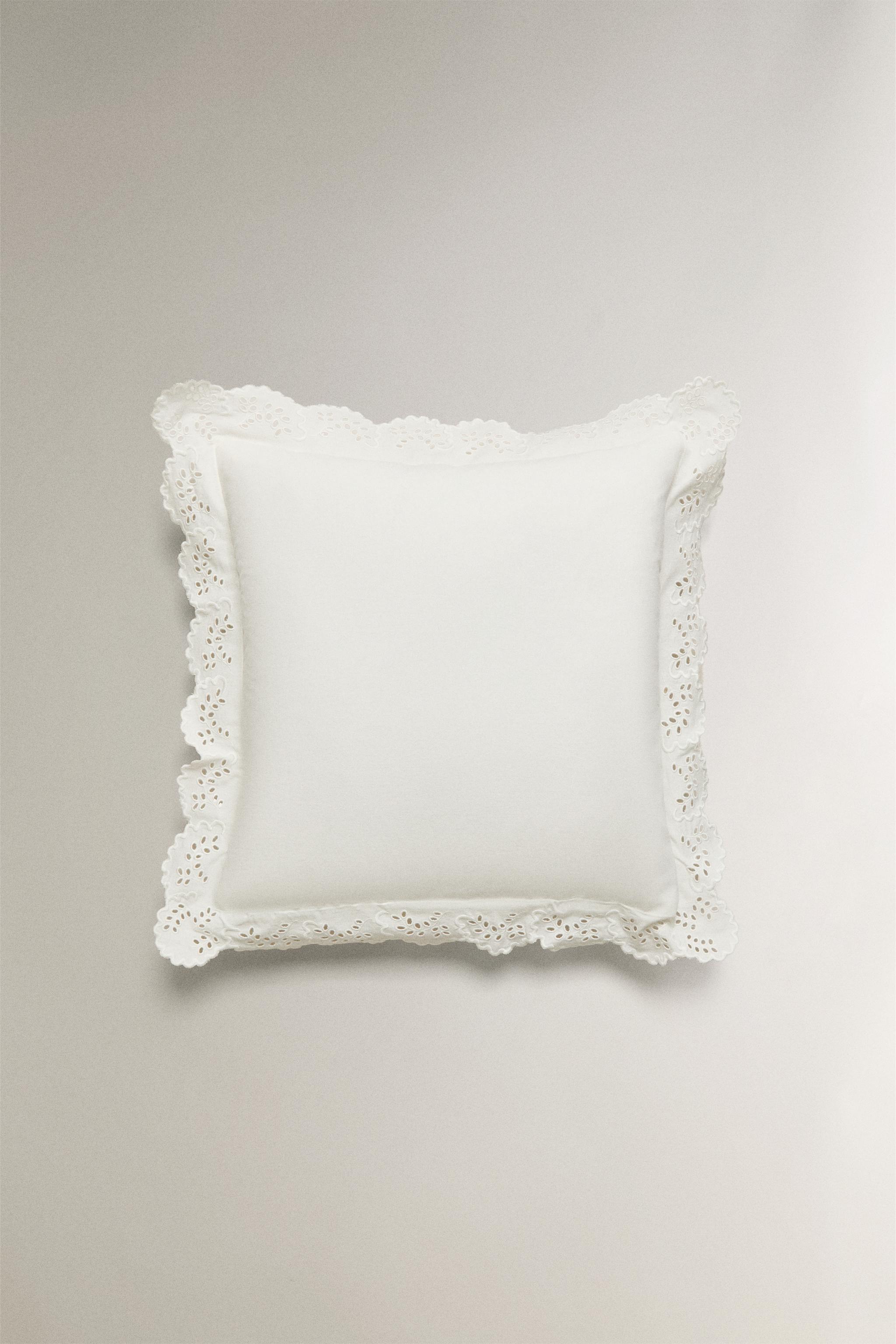 EMBROIDERED PILLOWCASE WITH TRIM — White