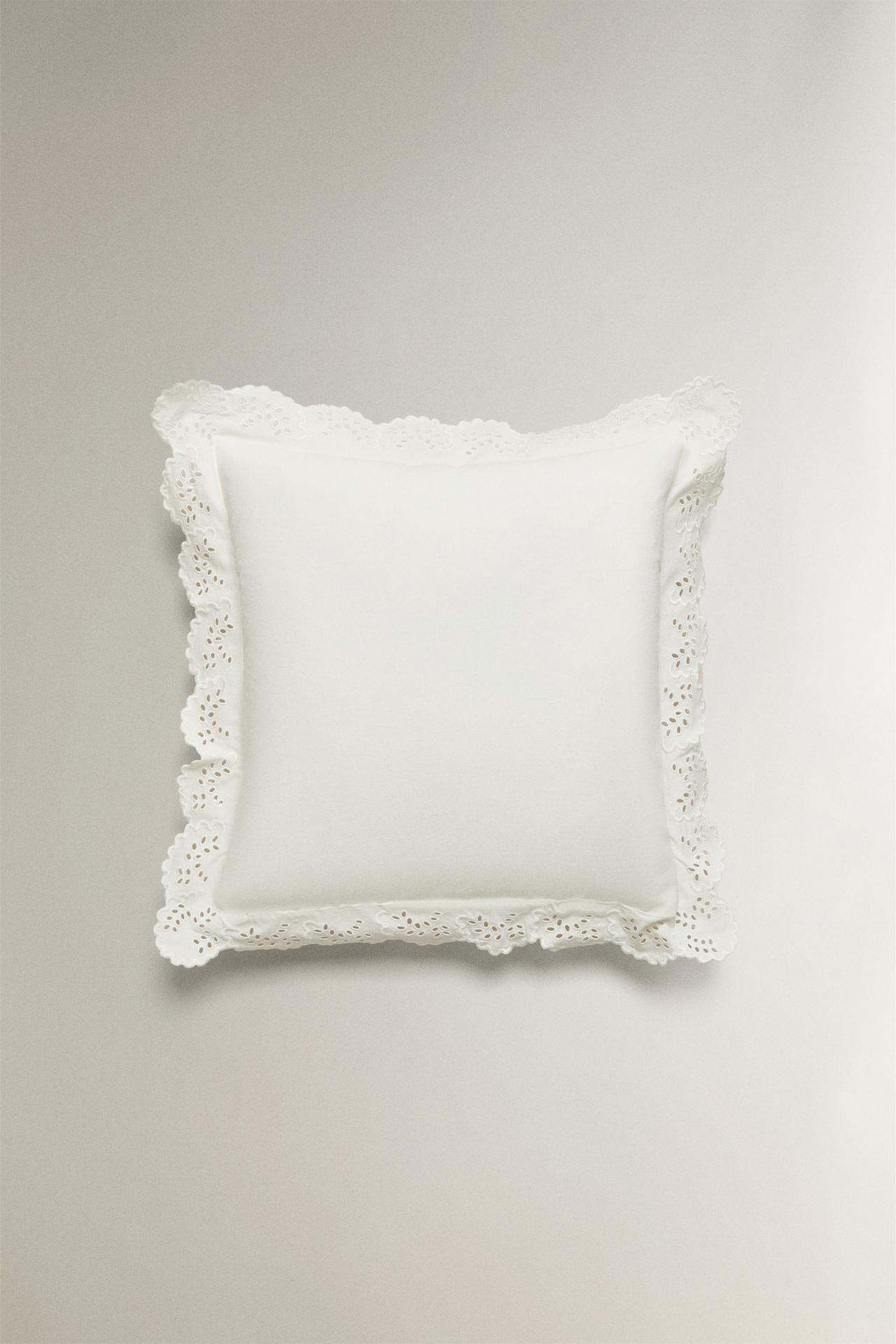 EMBROIDERED PILLOWCASE WITH TRIM — White
