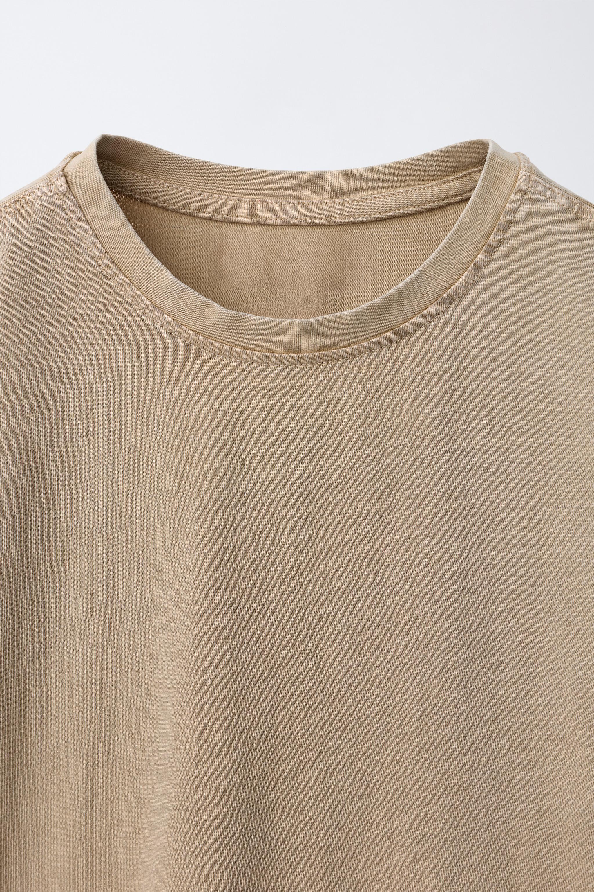 T-SHIRT BASIQUE EFFET DÉLAVÉ