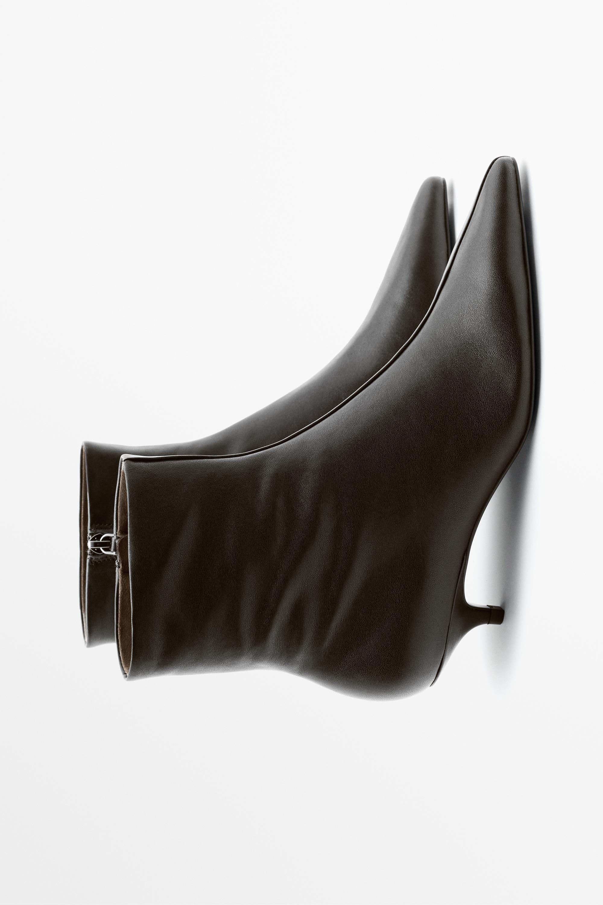 Low heel leather ankle boot