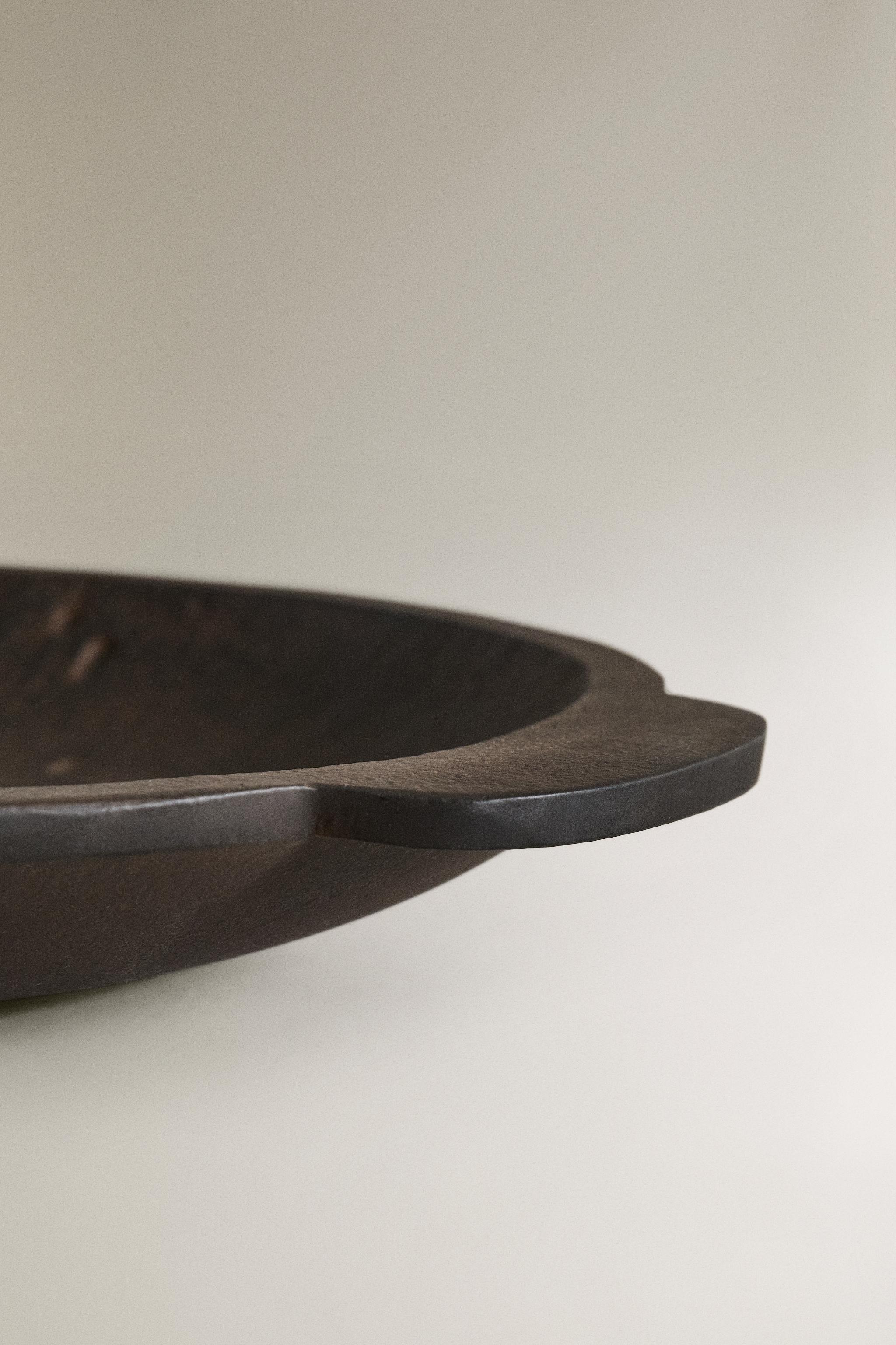TEXTURED METAL TRAY