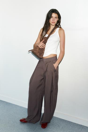PANTALÓN FLUIDO PLIEGUES - marron-vison de Zara - Imagen 0