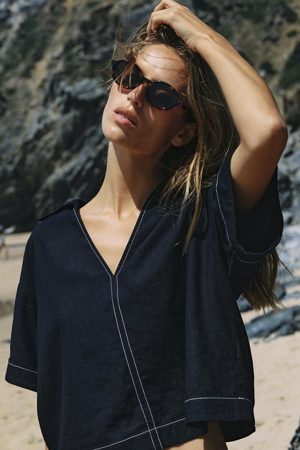 CONTRAST PIPING LINEN BLEND TOP
