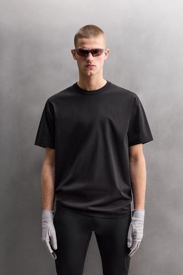 COTTON BLEND TECHNICAL T-SHIRT - Black by Zara