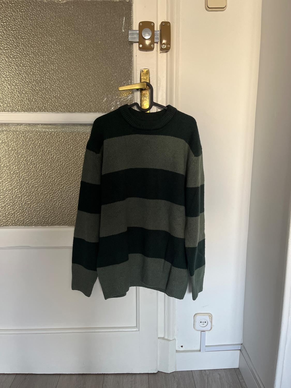 STRIPED JACQUARD SWEATER