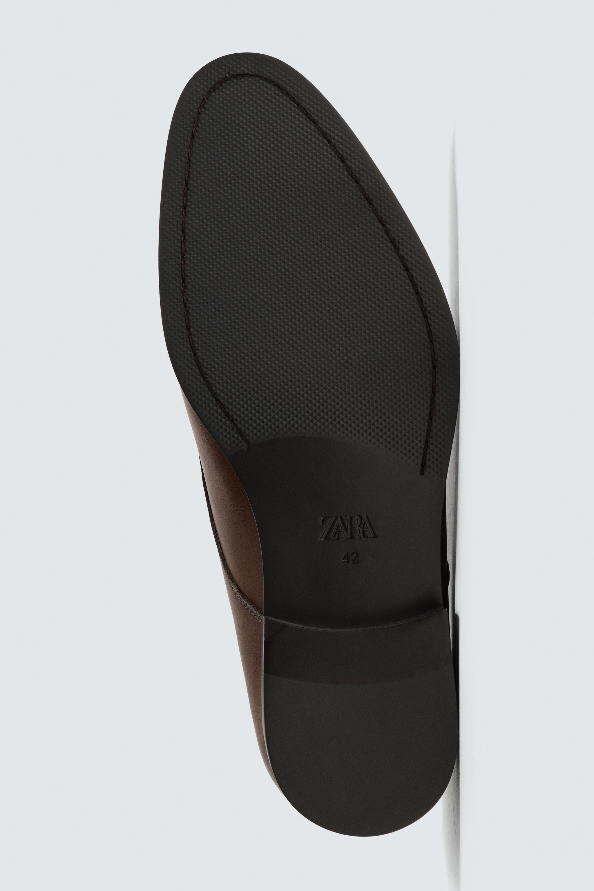 CHAUSSURES HABILLÉES