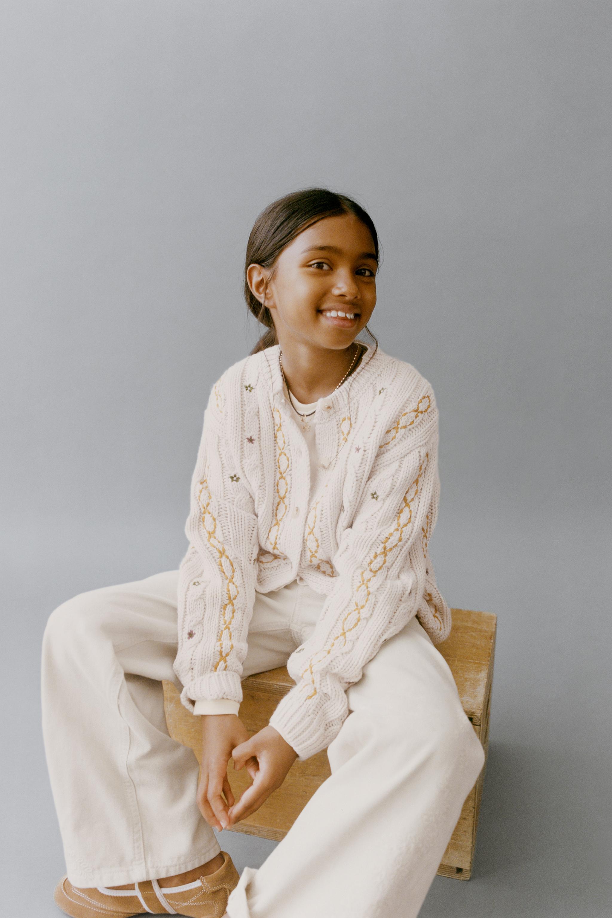 EMBROIDERED CABLE KNIT CARDIGAN - Mid-ecru | ZARA United States