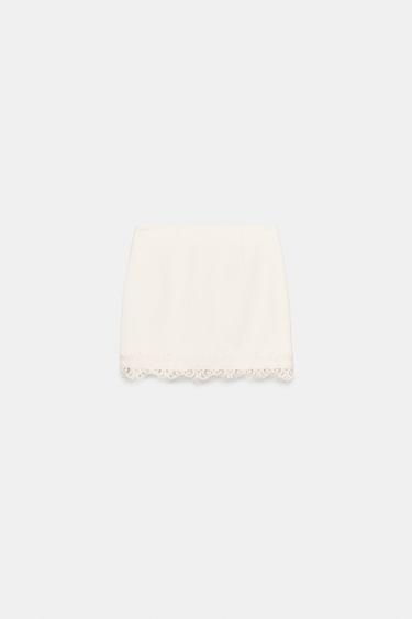 JUPE-PANTALON À BORDURE DENTELLE - Écru de Zara - Image 6