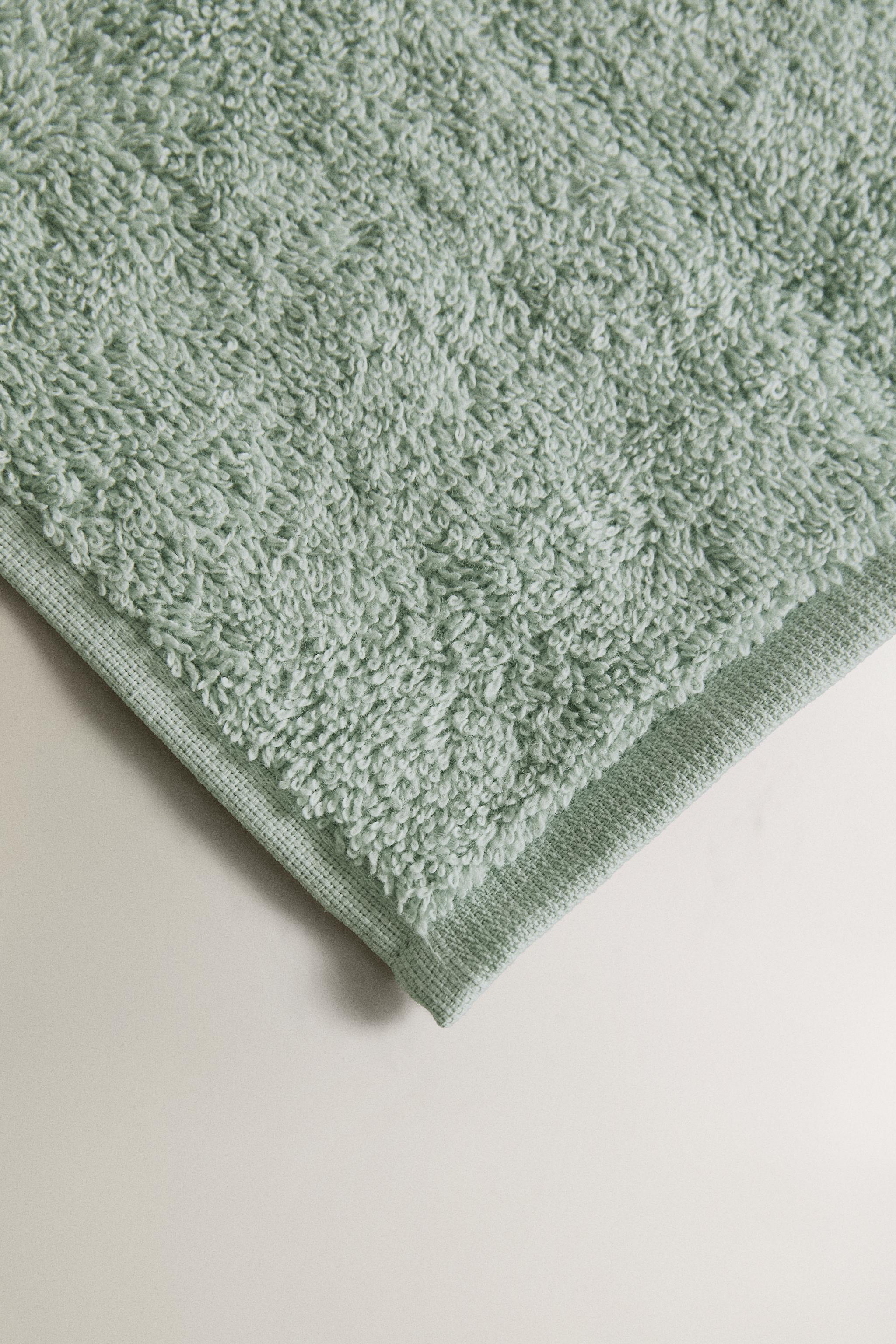PACK OF COTTON HAND TOWELS (PACK 3)