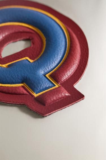 ECUSSON CUIR LETTRE Q - Multicolore de Zara - Image 1