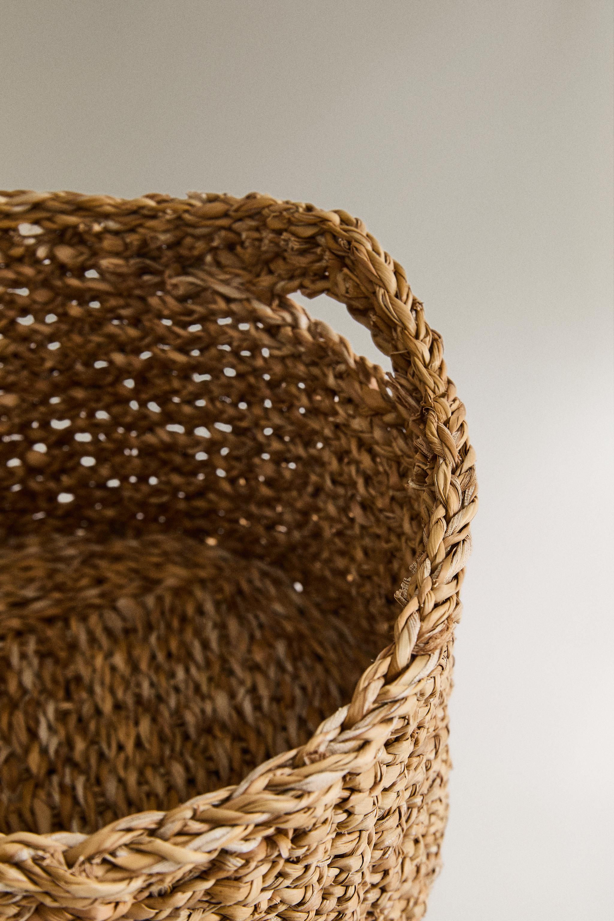 ROUND SEAGRASS BASKET — Light beige