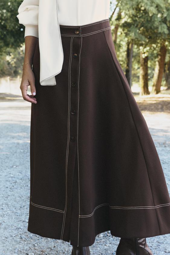 JUPE MI-LONGUE CAPE SURPIQÛRE CONTRASTE - Marron de Zara - Image 1