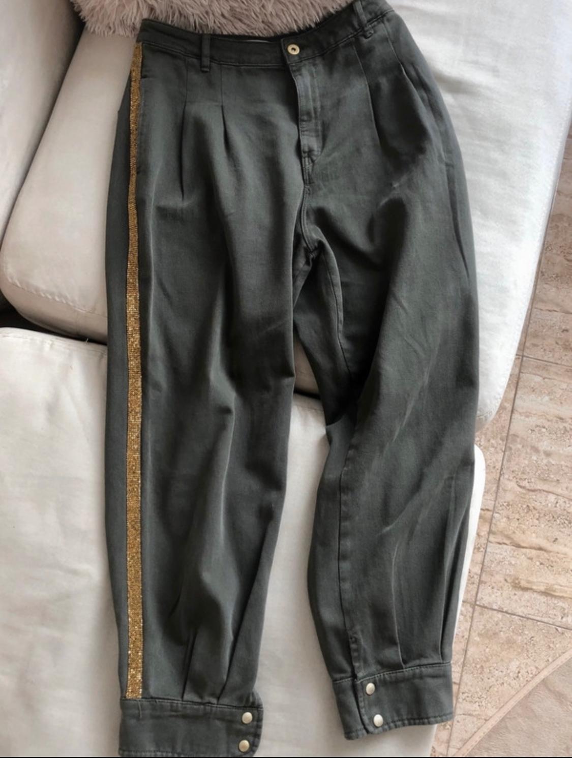 SLOUCHY TROUSERS WITH SHINY SIDE STRIPE