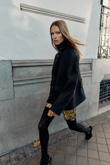 ABRIGO CORTO CON LANA CUELLO SUBIDO - Negro de Zara