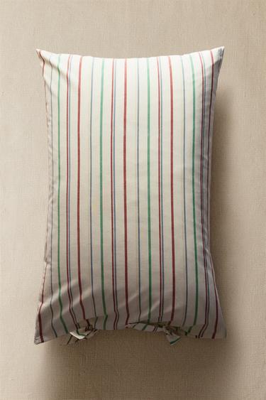 Zara DEČJA JASTUČNICA SA ŠARENIM PRUGAMA – raznobojno