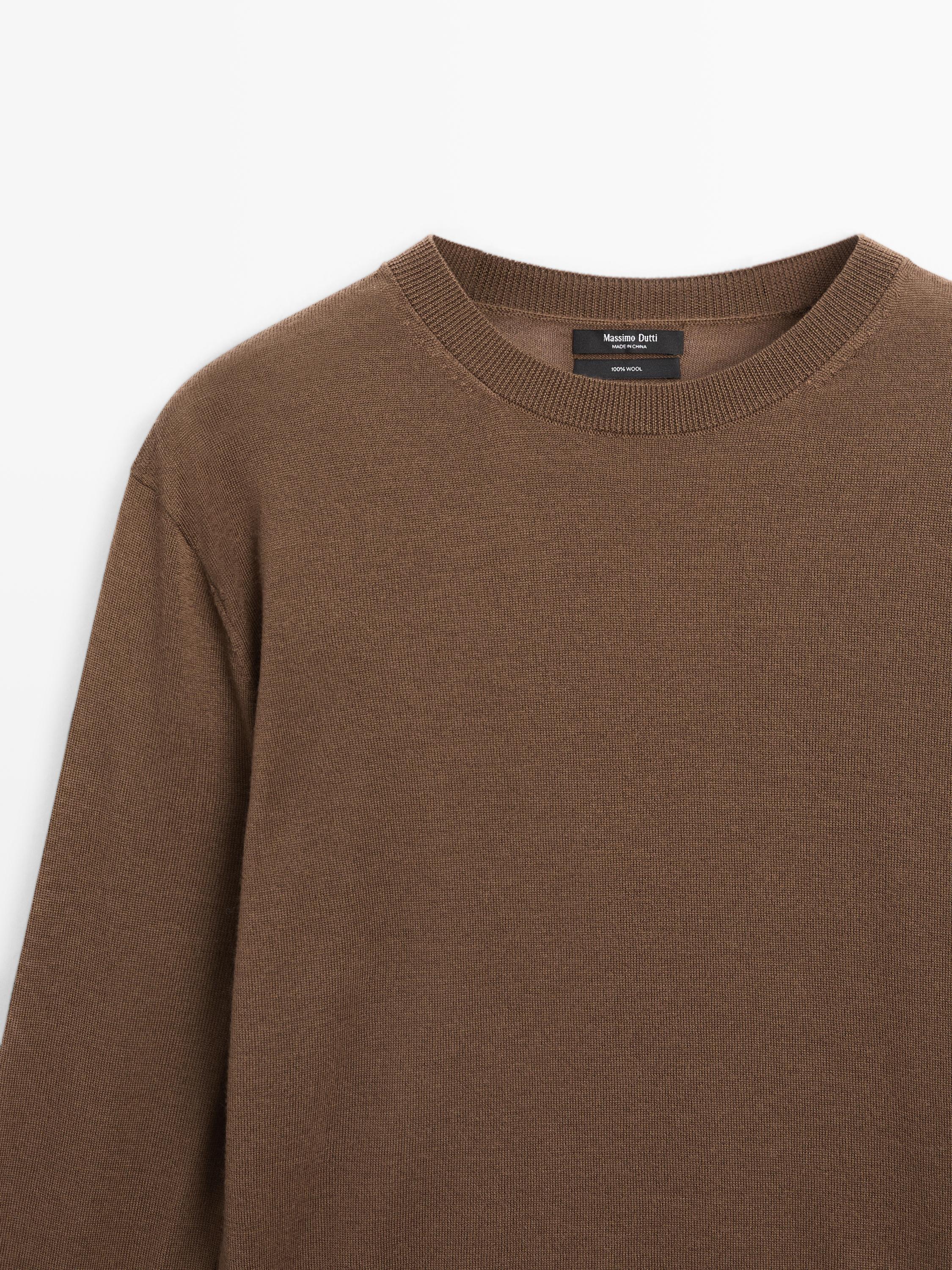 100% wool fine knit crew neck sweater