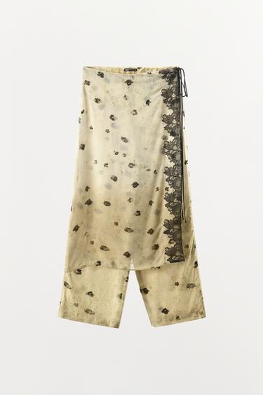 SAIA-CALÇA ESTAMPADA COM LACE - Cru / Preto da Zara
