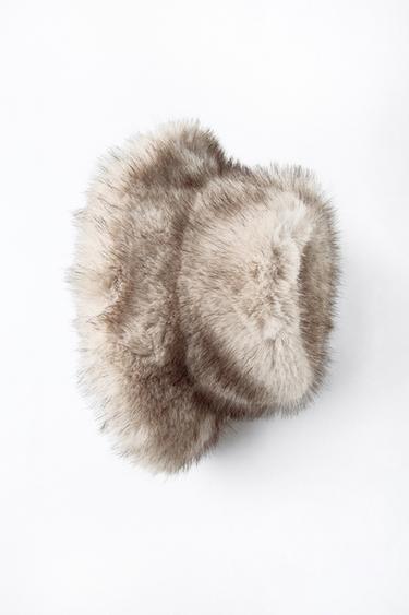 BONNET EFFET FOURRURE - Écru de Zara - Image 6