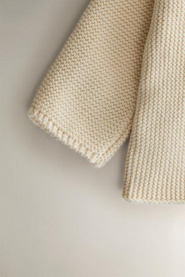 VESTE BÉBÉ EN MAILLE - Écru de Zara - Image 2