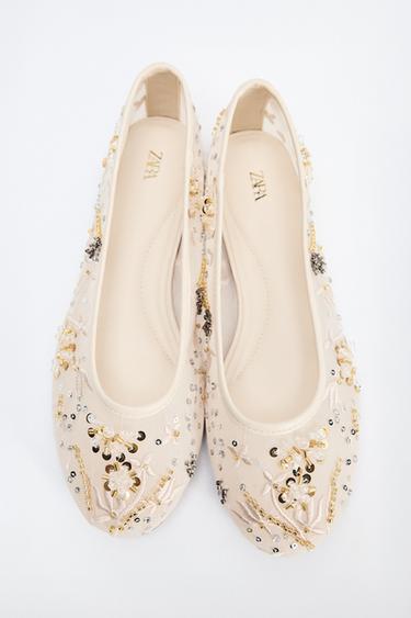 FLAT BALLET SHOES WITH SPARKLE DETAIL - Ecru by Zara