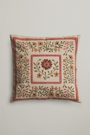 Zara FLORAL TUFTING THROW PILLOW COVER - Ecru