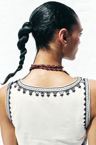 GILET BRODÉ EN CONTRASTE - Écru de Zara - Image 2