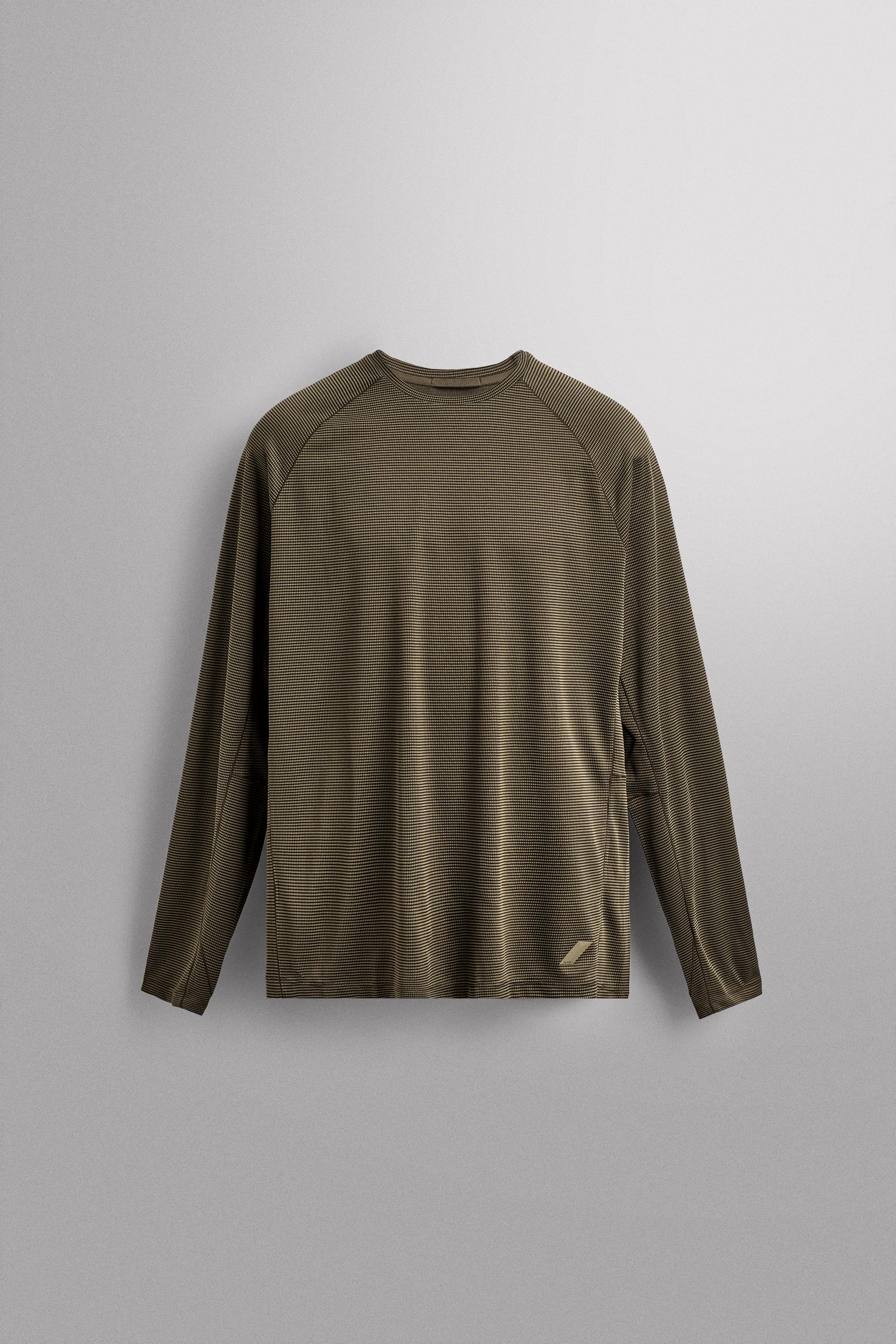 GRAVEL TECHNICAL LONG SLEEVE T-SHIRT - Mid-green | ZARA Canada