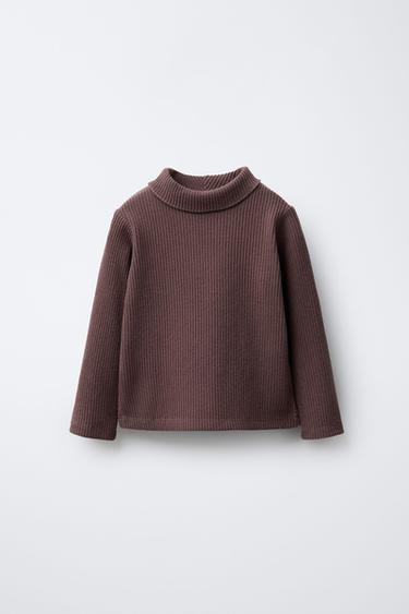 CAMISETA CANALÉ CUELLO VUELTO  - Chocolate de Zara