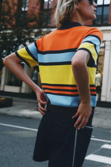 STRIPED KNIT POLO TOP — Printed 1
