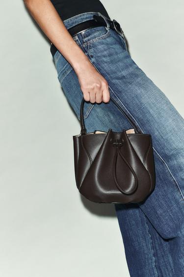 Zara TOPSTITCHED MINI BUCKET BAG - Brown