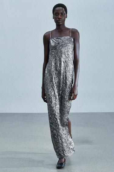 ROBE LONGUE À EFFET MÉTALLISÉ FROISSÉ - Noir / Argent de Zara