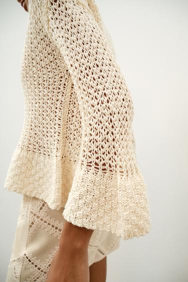 PULL EN MAILLE À VOLANTS - Écru de Zara - Image 2