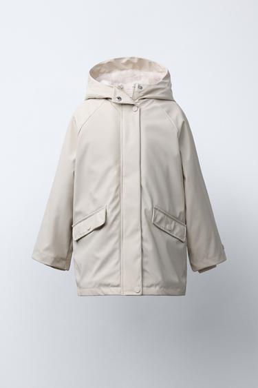 CAZADORA WATER REPELLENT ENGOMADA EFECTO PELO - Crudo de Zara