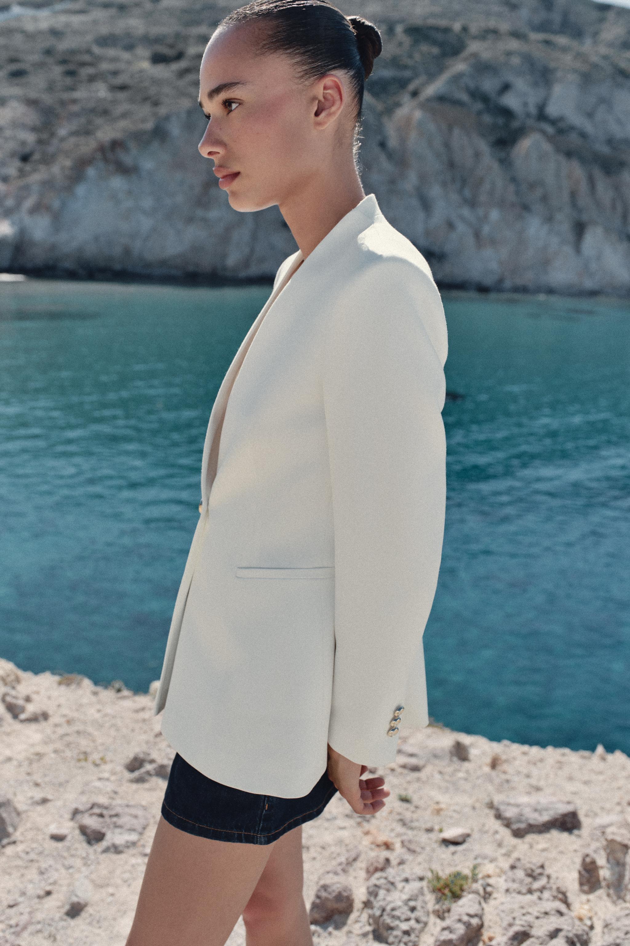 TAILORED BLAZER WITH NO LAPEL