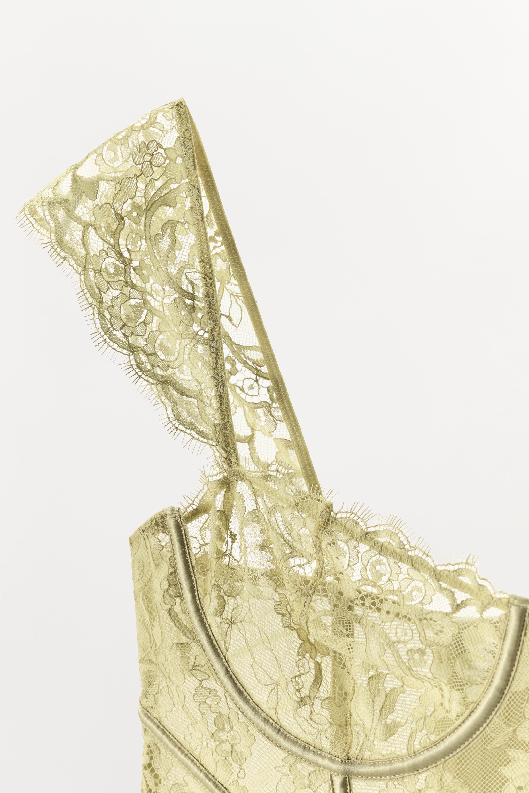 LACE UNDERWIRE BRA