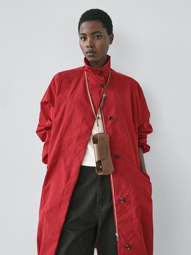 Parka larga oversize - Rojo de Zara