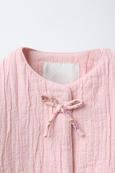 BLOUSON TEXTURÉ À LACETS - Rose clair de Zara - Image 2