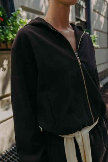 ÁO KHOÁC BOMBER CÓ MŨ - Màu nâu đậm từ Zara